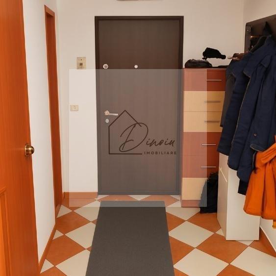 Apartament cu 3 camere decomandat, mobilat în Berceni