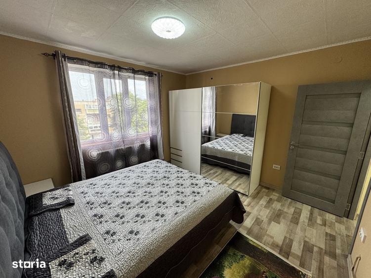 Apartament cu 2 camere în Micro 15