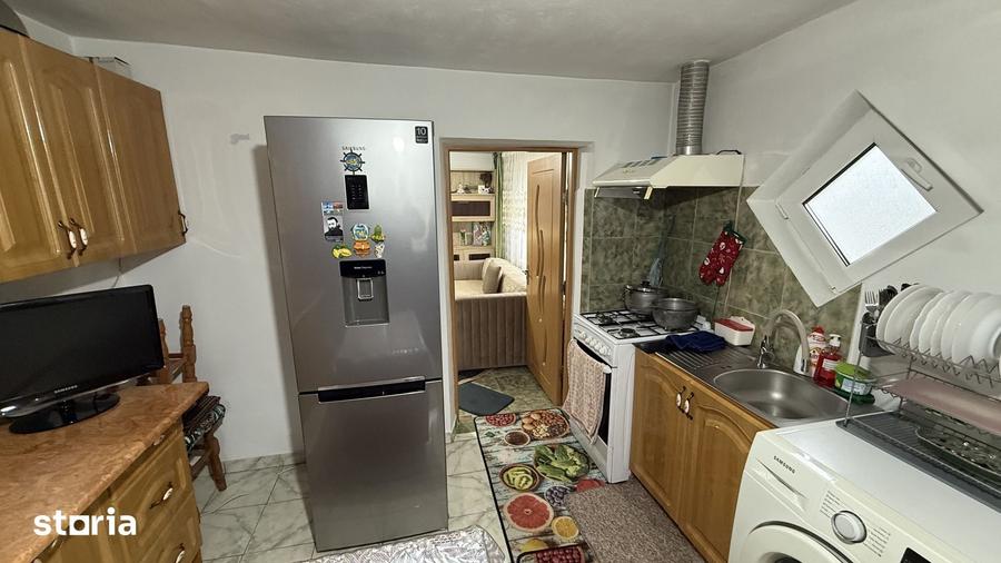 Casă cu 3 camere cu Teren 1100 Mp în Mărgineni