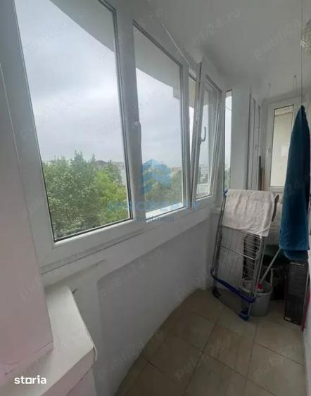 Apartament cu 3 camere în Nerva Traian