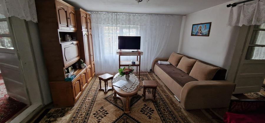 Casă cu 3 camere în Cornuțel