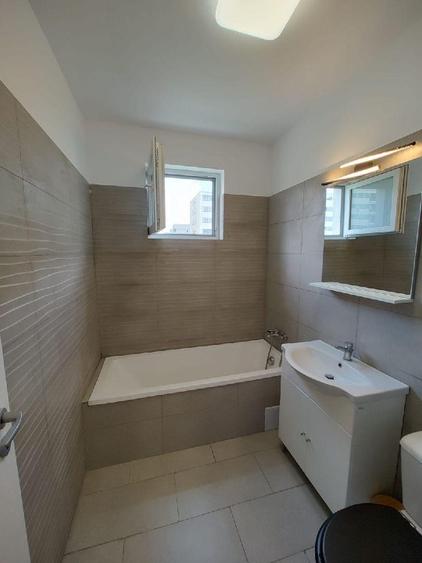 Apartament cu 2 camere decomandat, mobilat în Berceni