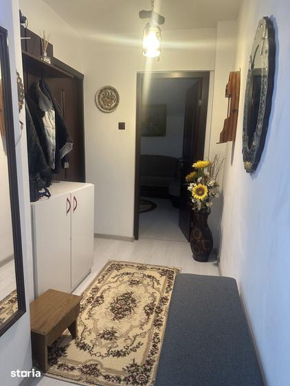 Apartament cu 2 camere decomandat în Valea Cetății