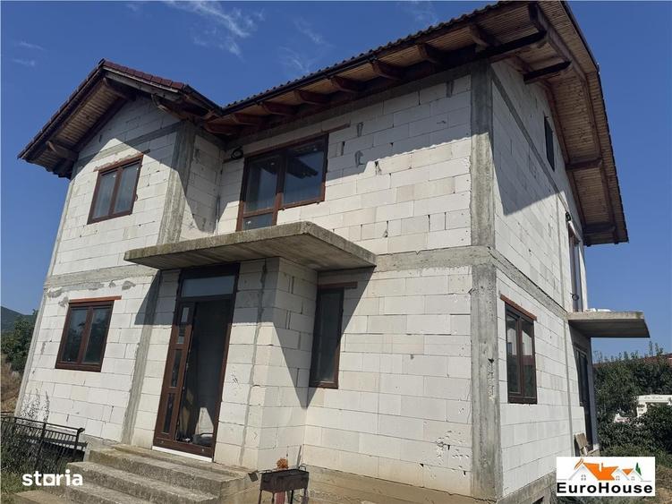 Casă cu 4 camere în Ampoi 3