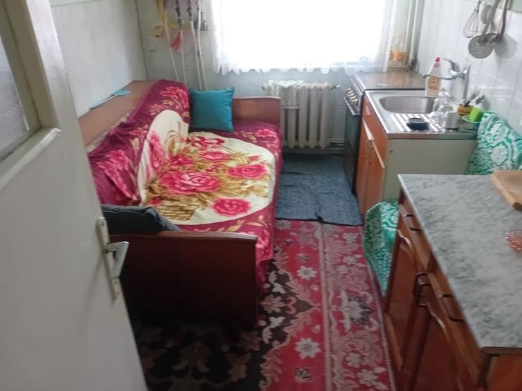 Apartament cu 2 camere decomandat în Precista