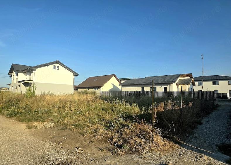 Teren de 500 mp, în Tărlungeni