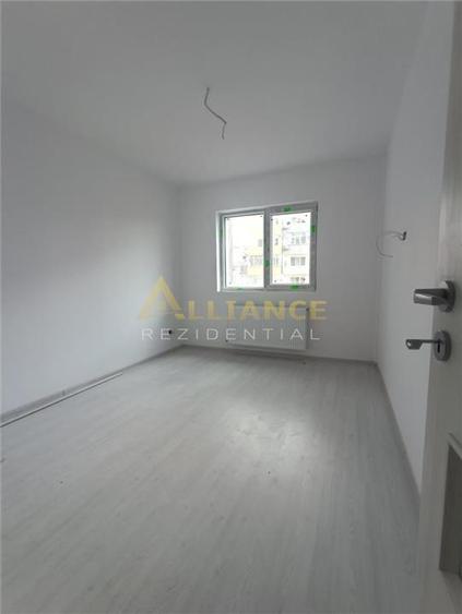 Apartament cu 2 camere decomandat în Berceni