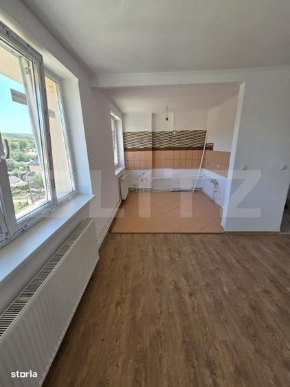 Apartament cu 3 camere decomandat în Derșida