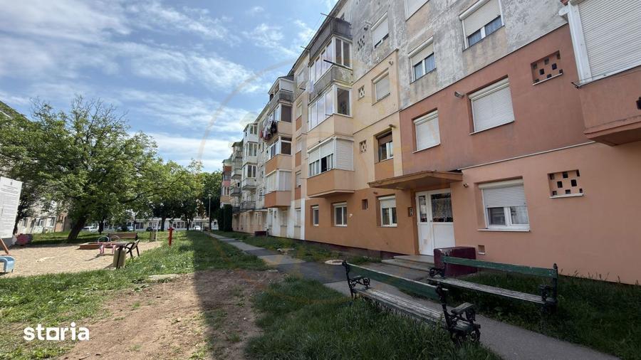 Apartament cu 2 camere semidecomandat, mobilat în Central