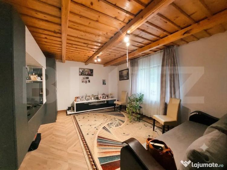 Casă cu 3 camere cu Teren 1903 Mp în Vechea