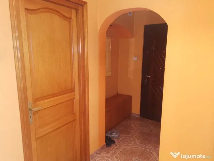Inchiriez apartament cu 2 camere decomandat - 3