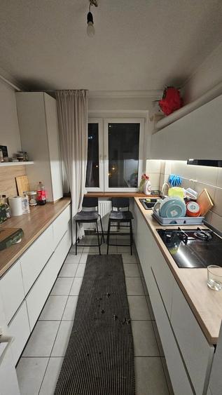 Apartament cu 2 camere semidecomandat în Podu Roș