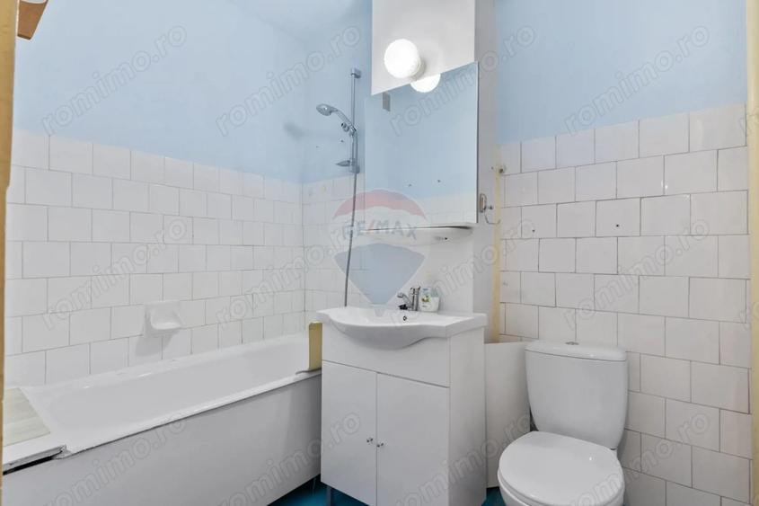 Apartament cu 3 camere decomandat, mobilat în Polivalentă