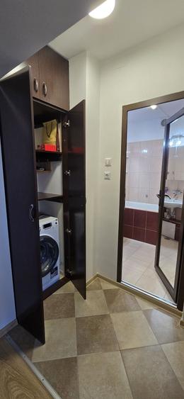 Apartament cu 2 camere semidecomandat în Basarabia