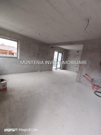Casă cu 4 camere cu Teren 308 Mp în Moșoaia