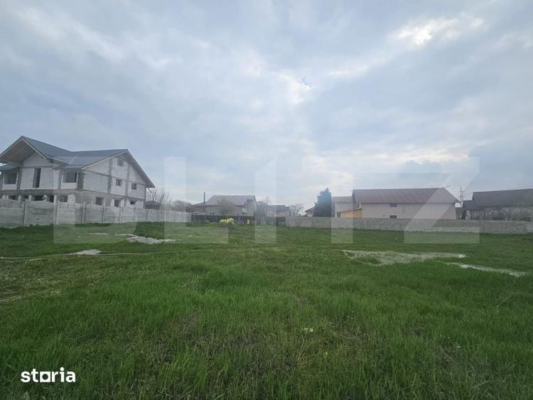 Teren de 700 mp, în Șimnicu de Sus