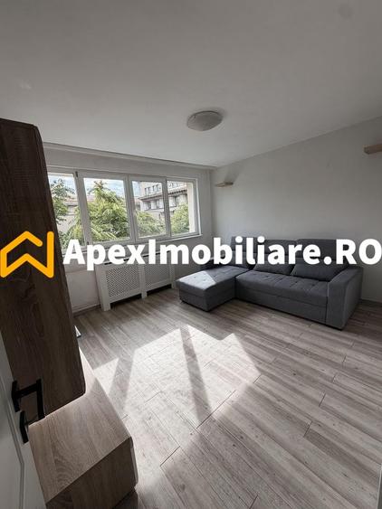 Apartament cu 3 camere decomandat, mobilat în Universitate