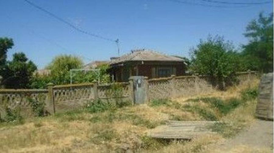 Casă cu 4 camere cu Teren 1443 Mp în Braniștea