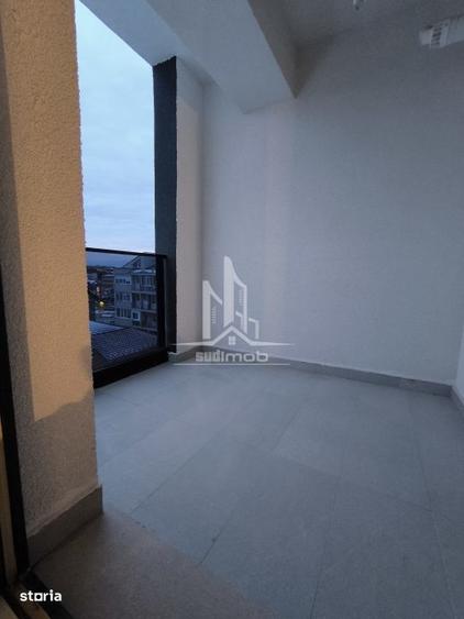 Garsonieră decomandată în Central