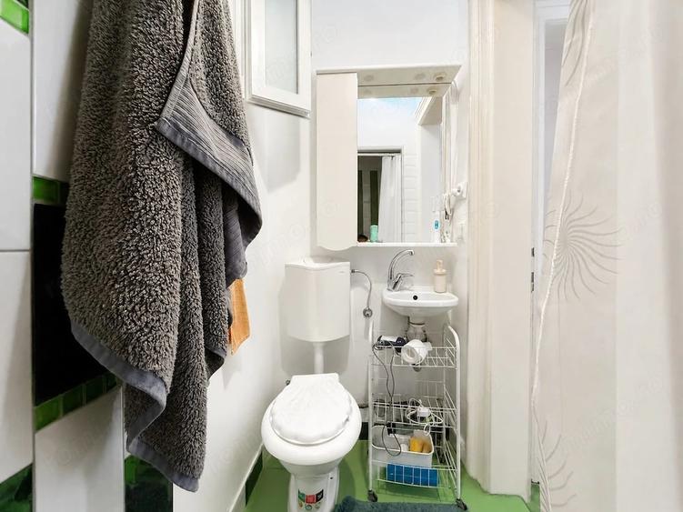 Apartament cu 4 camere decomandat în Central