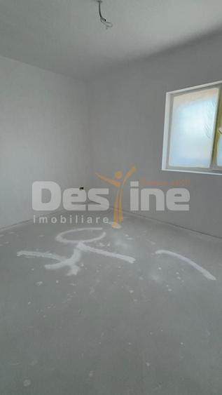 Casă individuală cu 4 camere cu Canalizare în Domnești