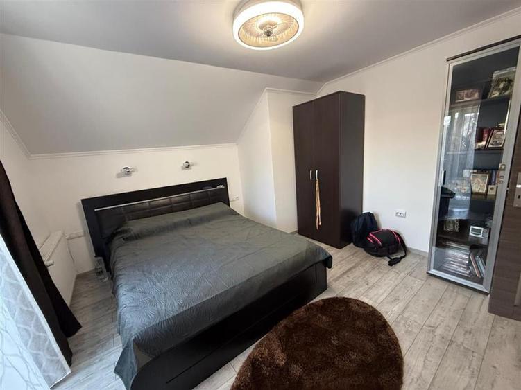 Casă individuală cu 5 camere cu Canalizare în Terezian