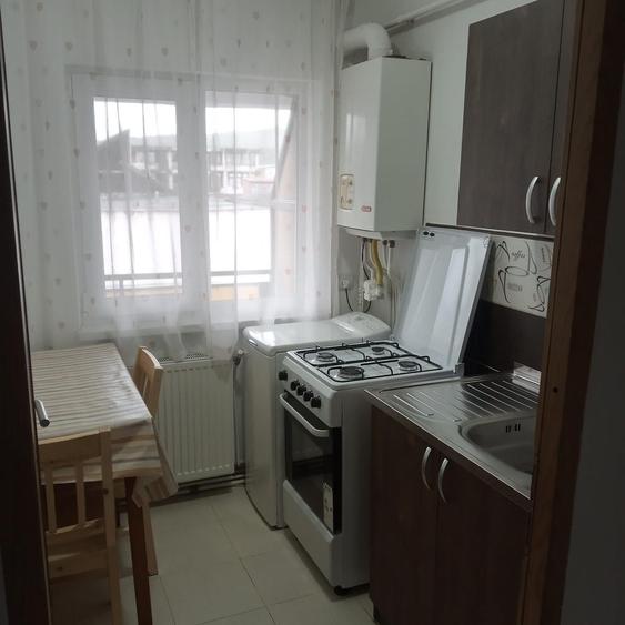 Garsonieră decomandată în Central