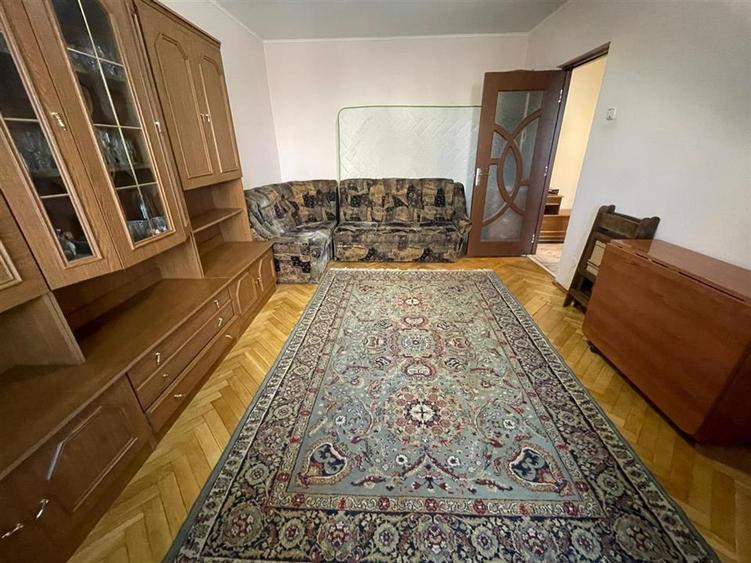 Apartament cu 2 camere decomandat, mobilat în Alexandru cel Bun