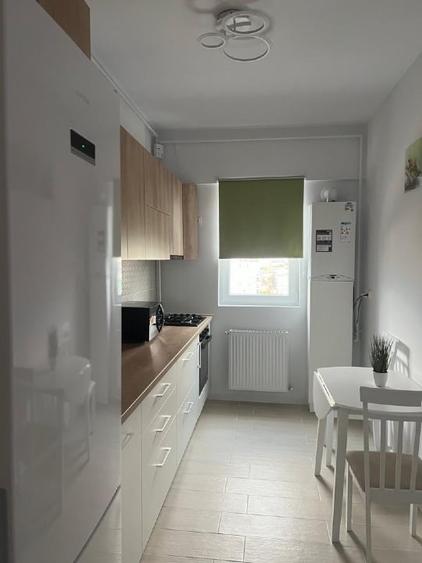 Apartament cu 2 camere decomandat, mobilat în Militari