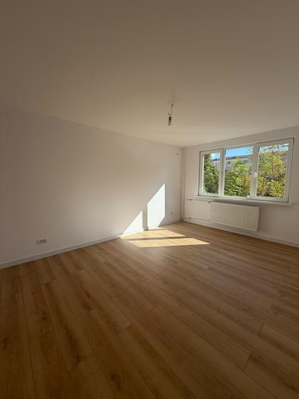 Apartament cu 2 camere decomandat în 1 Decembrie 1918