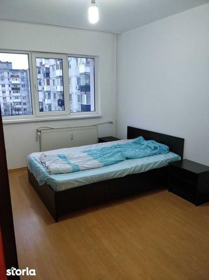 Apartament cu 4 camere semidecomandat în Militari
