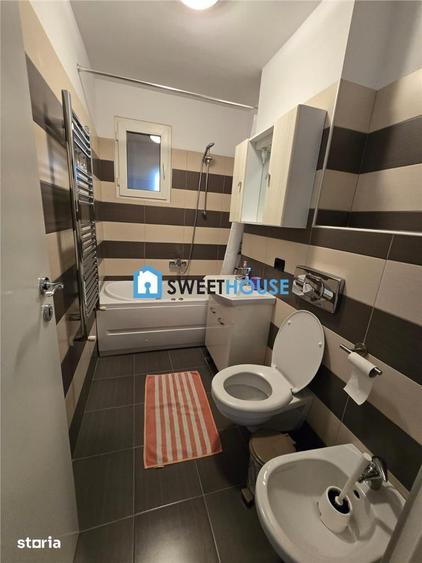 Apartament cu 3 camere, mobilat în Central