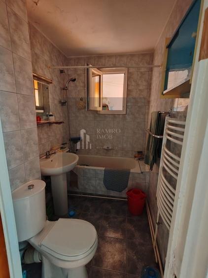Apartament cu 3 camere semidecomandat, mobilat în Brâncoveanu