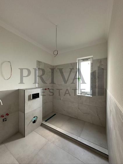 Duplex cu 5 camere cu Canalizare în Moșnița Nouă