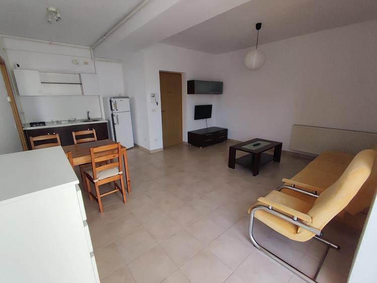 Apartament cu 2 camere decomandat în Elisabetin