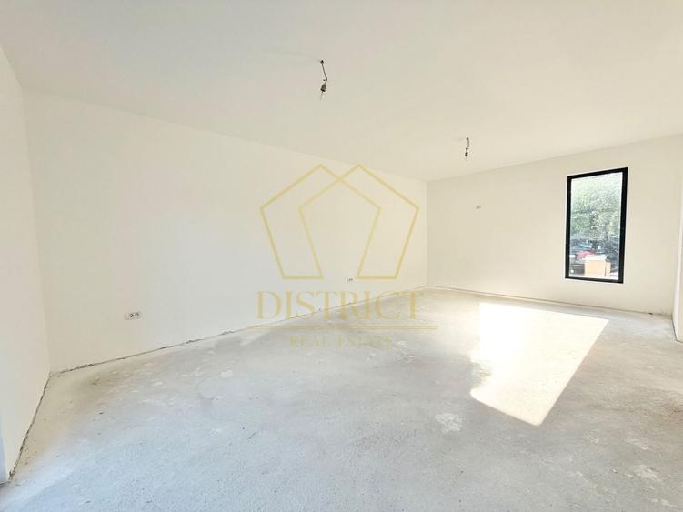Duplex cu 4 camere cu Canalizare în Chișoda