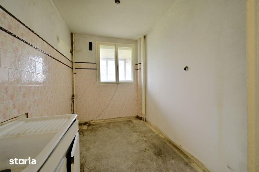 Apartament cu 2 camere semidecomandat în Basarabia