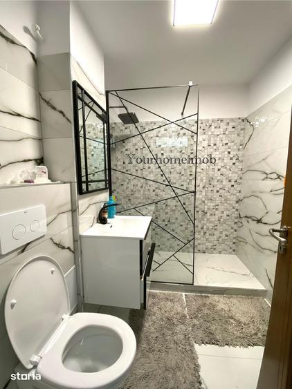 Apartament cu 3 camere semidecomandat în Craiovița Nouă