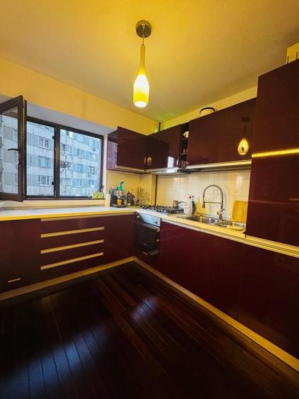 Apartament cu 2 camere semidecomandat, mobilat în Rahova