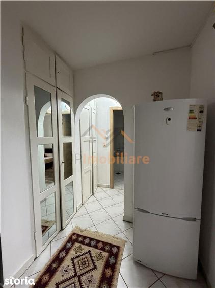Apartament cu 2 camere decomandat în Rogerius