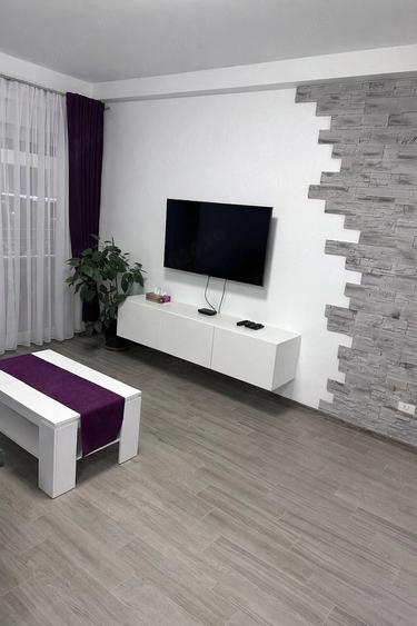 Apartament cu 2 camere semidecomandat în Giroc