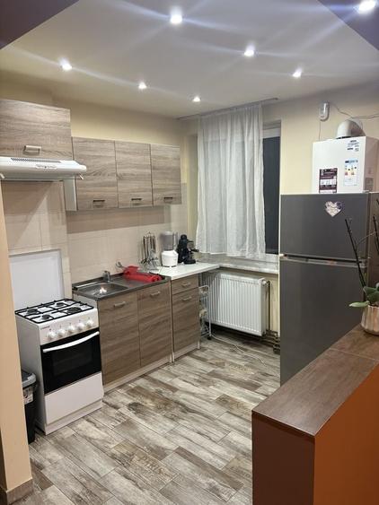 Apartament cu 2 camere decomandat în Independenței