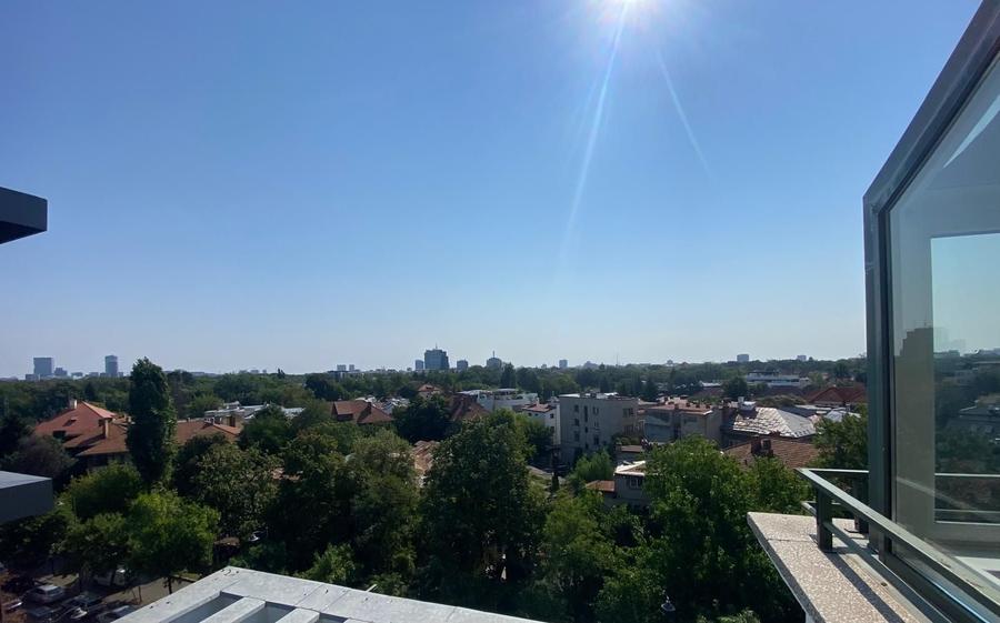 Apartament cu 3 camere decomandat, mobilat în Arcul de Triumf