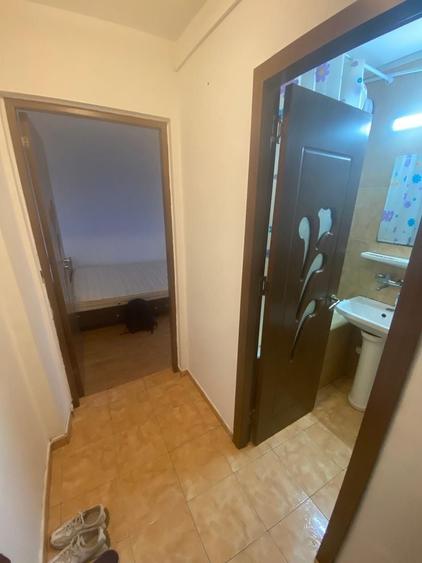 Apartament cu 2 camere semidecomandat în Tomis Nord
