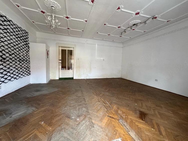 Spațiu comercial, de 35 mp, în Central