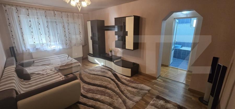 Apartament cu 3 camere decomandat, mobilat în Micro 16