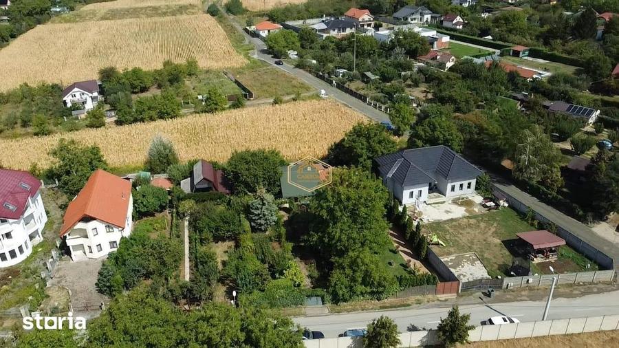 Teren de 560 mp, în Bercu Roșu