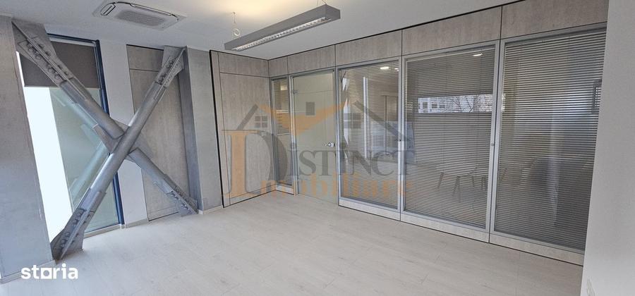 Spațiu comercial, de 218 mp, în Ultracentral