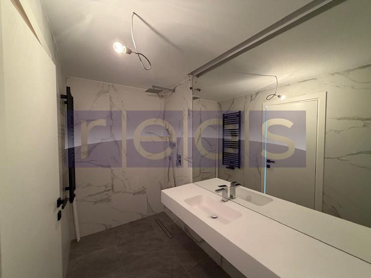 Apartament cu 3 camere decomandat, mobilat în Barbu Văcărescu