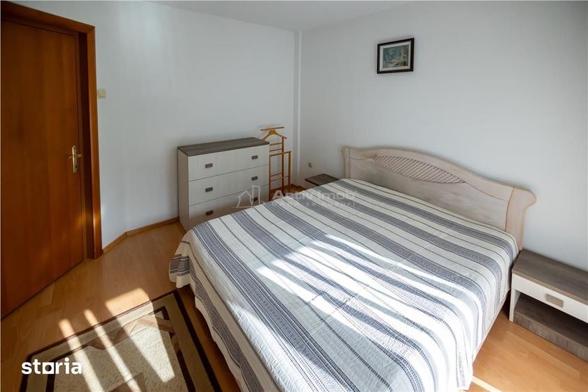 Casă cu 7 camere cu Teren 4391 Mp în Băbana